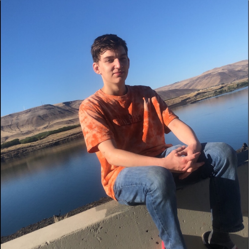 Meet your Posher, Kenneth